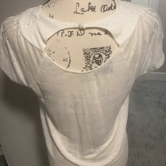 41 Hawthorn White Size M - Picture 2 of 4